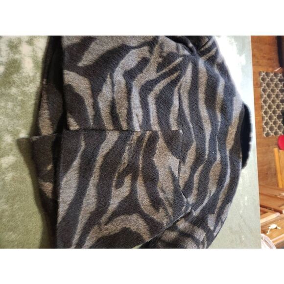 See by Chloe zebra stripe wool blend coat size 8 - Picture 5 of 5